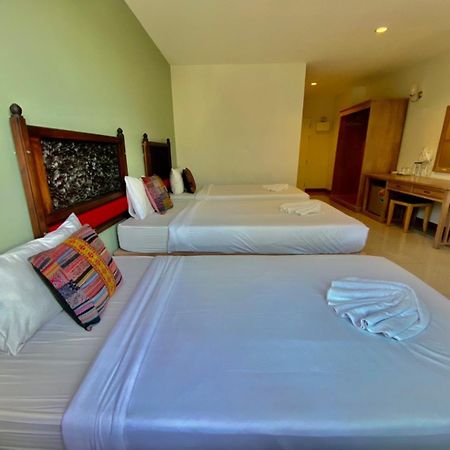 At Ruam Chok Hotel Csiangmaj Kültér fotó