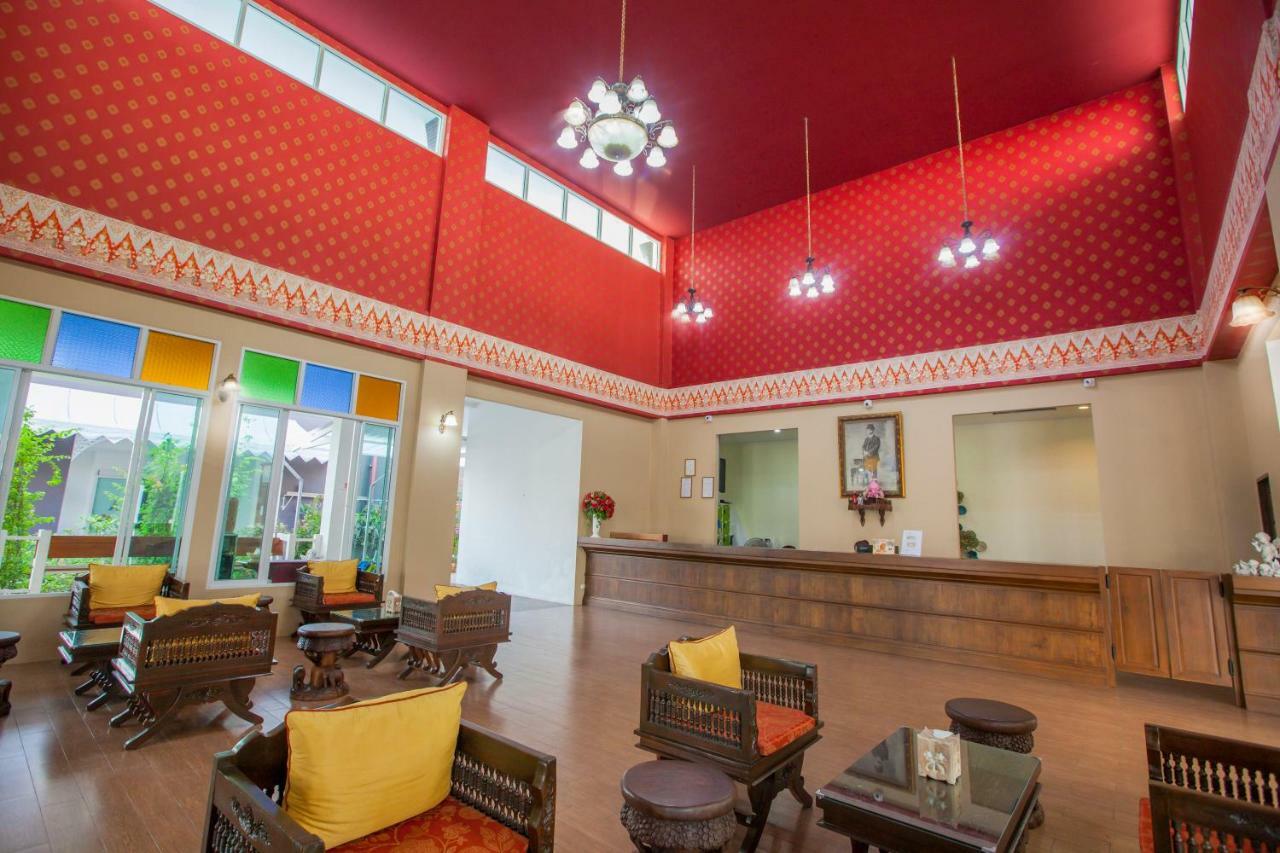 At Ruam Chok Hotel Csiangmaj Kültér fotó